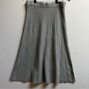 Icone elegant ribbed Gray knit Women's Skirt Sz M